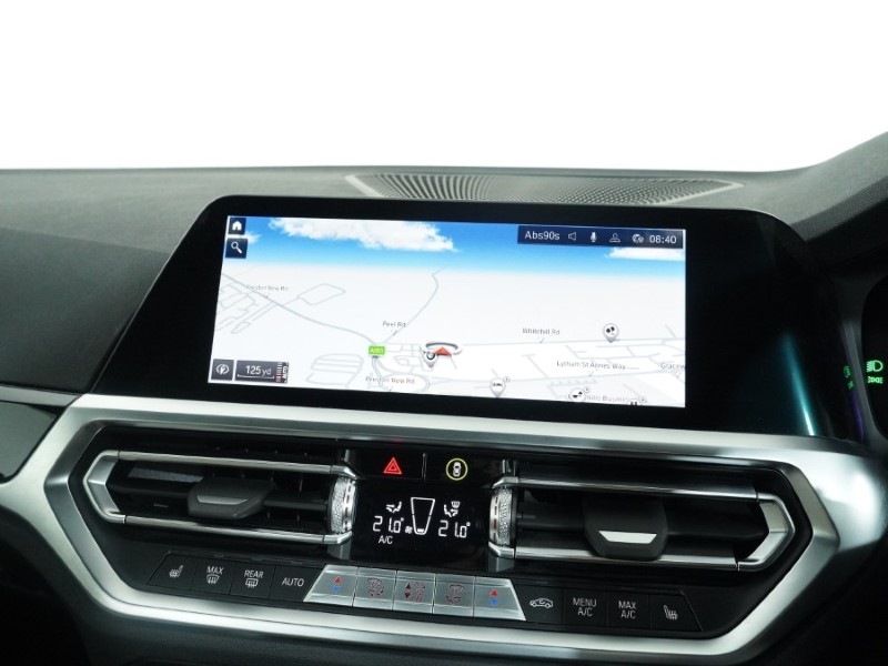 2022 (22) BMW 2 SERIES 220i M Sport 2dr Step Auto 5041496