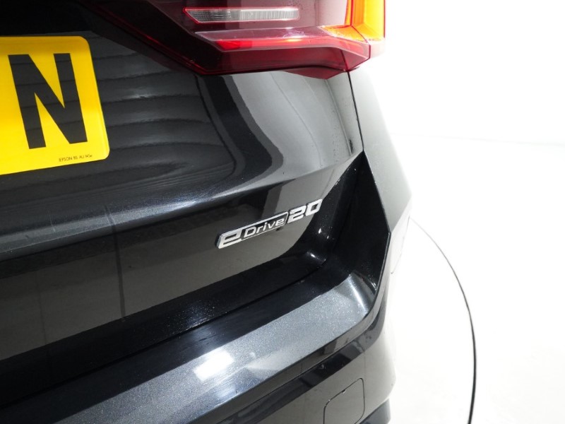 2024 (24) BMW iX1 150kW eDrive20 M Sport 65kWh 5dr Auto 5065071