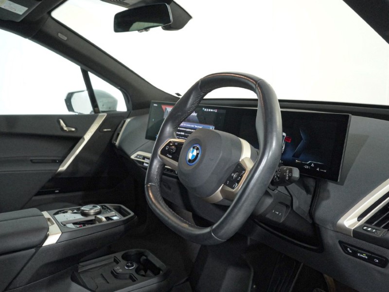 2022 (72) BMW iX 240kW xDrive40 M Sport Edition 76.6kWh 5dr Auto 5059323