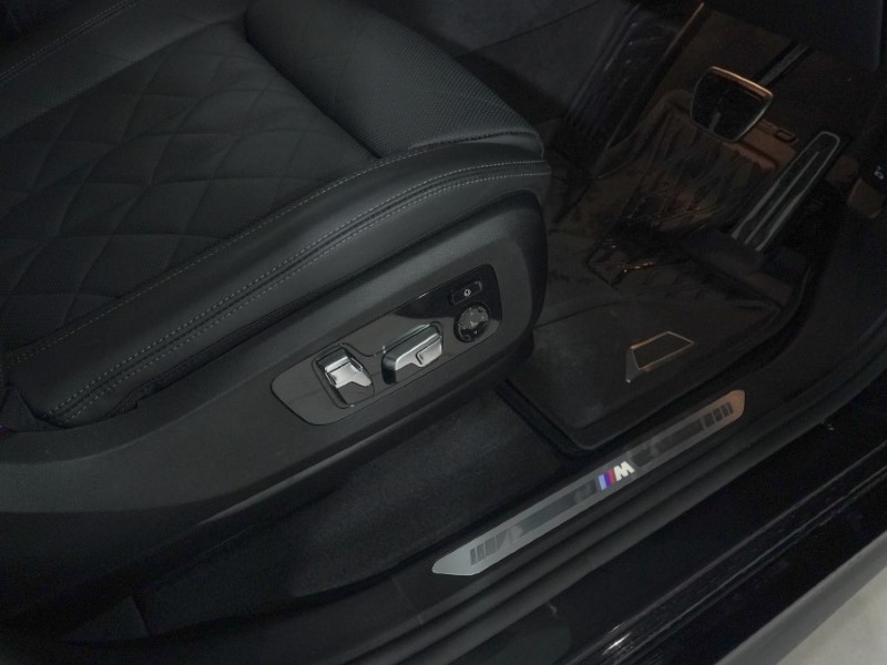 2025 (25) BMW X5 xDrive30d MHT M Sport 5dr Auto 5061302