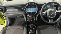 2022 (72) MINI HATCHBACK 1.5 Cooper Classic 3dr Auto 5051189