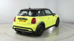 2022 (72) MINI HATCHBACK 1.5 Cooper Classic 3dr Auto 5051226