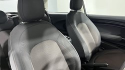 2022 (72) MINI HATCHBACK 1.5 Cooper Classic 3dr Auto 5051196