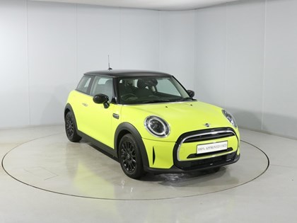 2022 (72) MINI HATCHBACK 1.5 Cooper Classic 3dr Auto