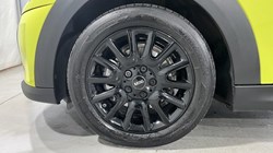 2022 (72) MINI HATCHBACK 1.5 Cooper Classic 3dr Auto 5051199