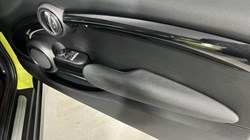 2022 (72) MINI HATCHBACK 1.5 Cooper Classic 3dr Auto 5051204