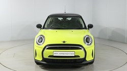 2022 (72) MINI HATCHBACK 1.5 Cooper Classic 3dr Auto 5051201