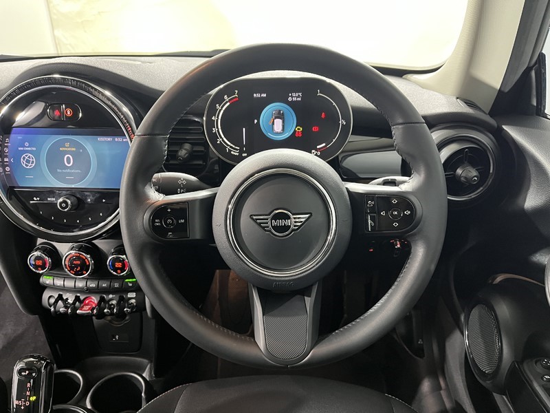 2022 (72) MINI HATCHBACK 1.5 Cooper Classic 3dr Auto 5051190