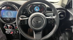2022 (72) MINI HATCHBACK 1.5 Cooper Classic 3dr Auto 5051190