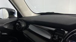 2022 (72) MINI HATCHBACK 1.5 Cooper Classic 3dr Auto 5051210