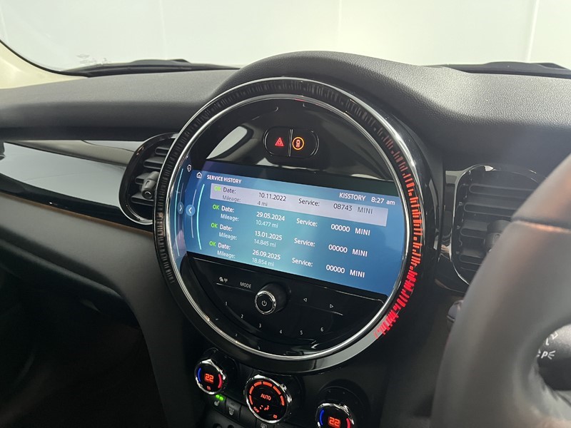 2022 (72) MINI HATCHBACK 1.5 Cooper Classic 3dr Auto 5051214