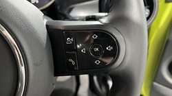 2022 (72) MINI HATCHBACK 1.5 Cooper Classic 3dr Auto 5051208