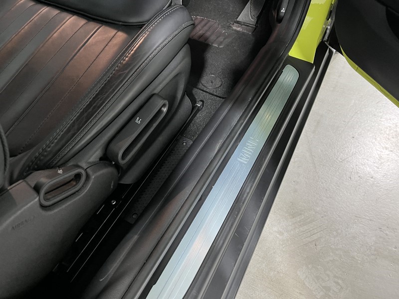 2022 (72) MINI CONVERTIBLE 1.5 Cooper Exclusive 2dr Auto 5051245