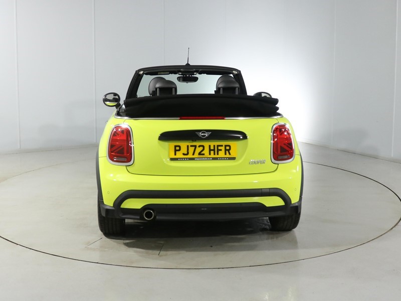 2022 (72) MINI CONVERTIBLE 1.5 Cooper Exclusive 2dr Auto 5051241