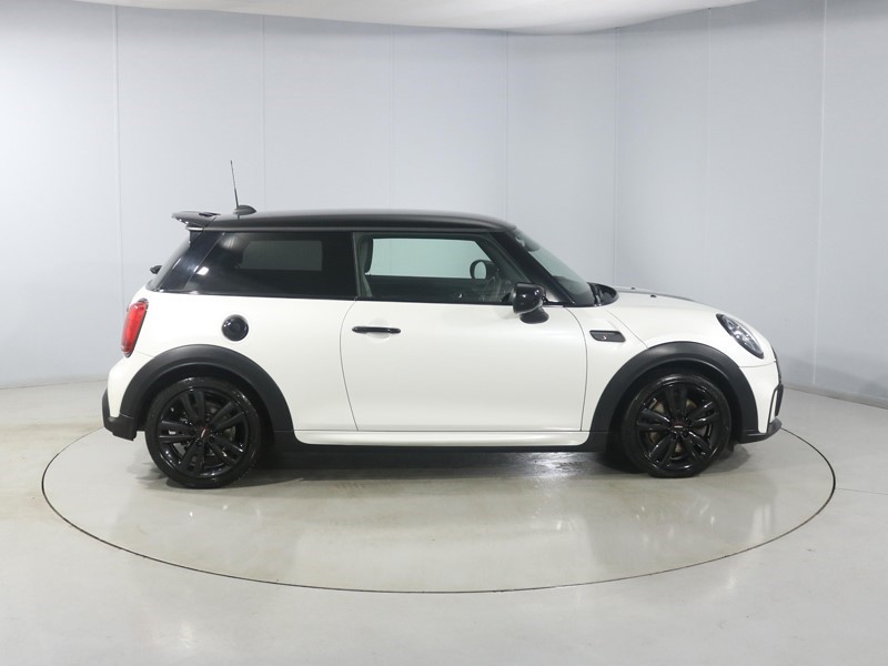 2023 (73) MINI HATCHBACK 2.0 Cooper S Sport Premium Plus 5dr Auto 5051306