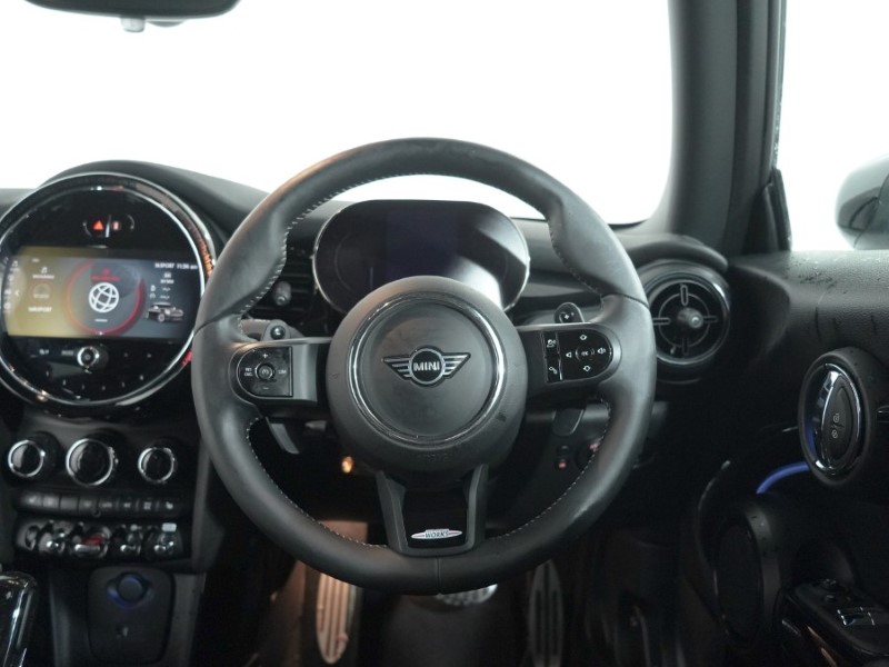 2023 (73) MINI HATCHBACK 2.0 Cooper S Sport Premium Plus 3dr Auto 5111742