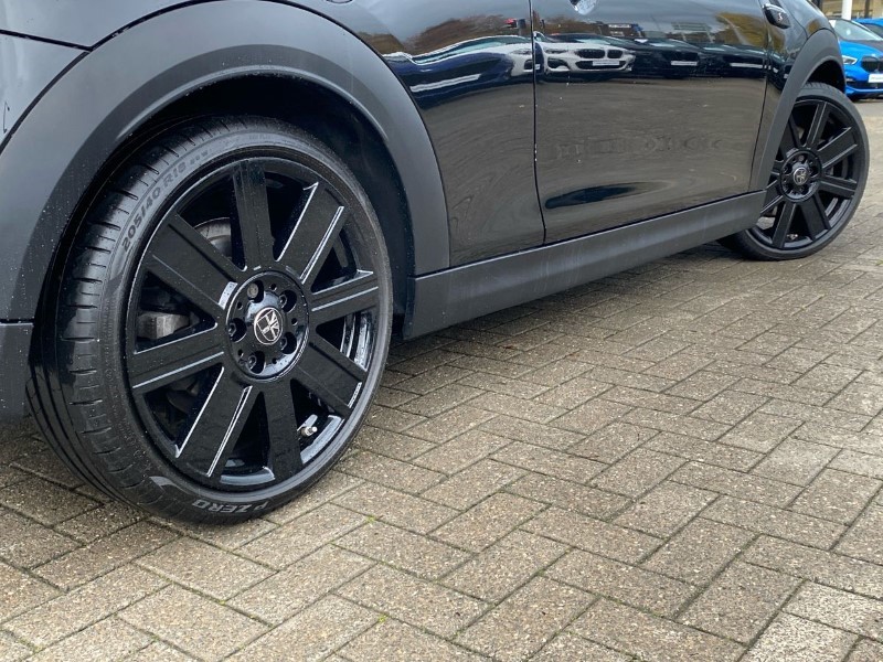 2023 (72) MINI HATCHBACK 2.0 Cooper S Exclusive 3dr Auto 5051343