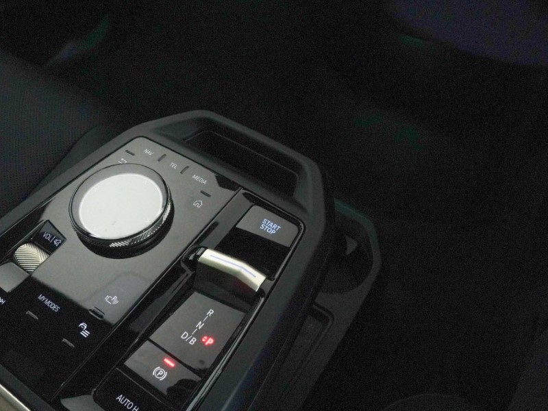 2023 (23) BMW iX 240kW xDrive40 M Sport 76.6kWh 5dr Auto 5083544