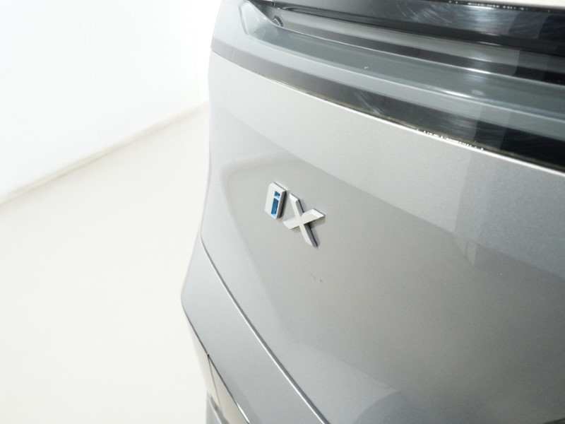 2023 (23) BMW iX 240kW xDrive40 M Sport 76.6kWh 5dr Auto 5083517