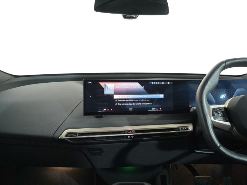 2023 (23) BMW iX 240kW xDrive40 M Sport 76.6kWh 5dr Auto 5083525