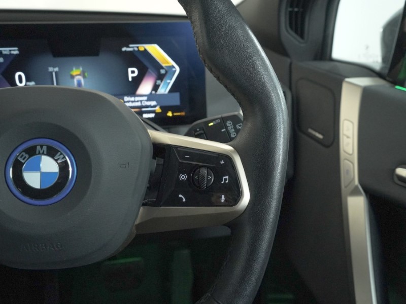 2023 (23) BMW iX 240kW xDrive40 M Sport 76.6kWh 5dr Auto 5083552