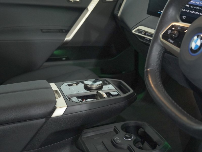 2023 (23) BMW iX 240kW xDrive40 M Sport 76.6kWh 5dr Auto 5083538