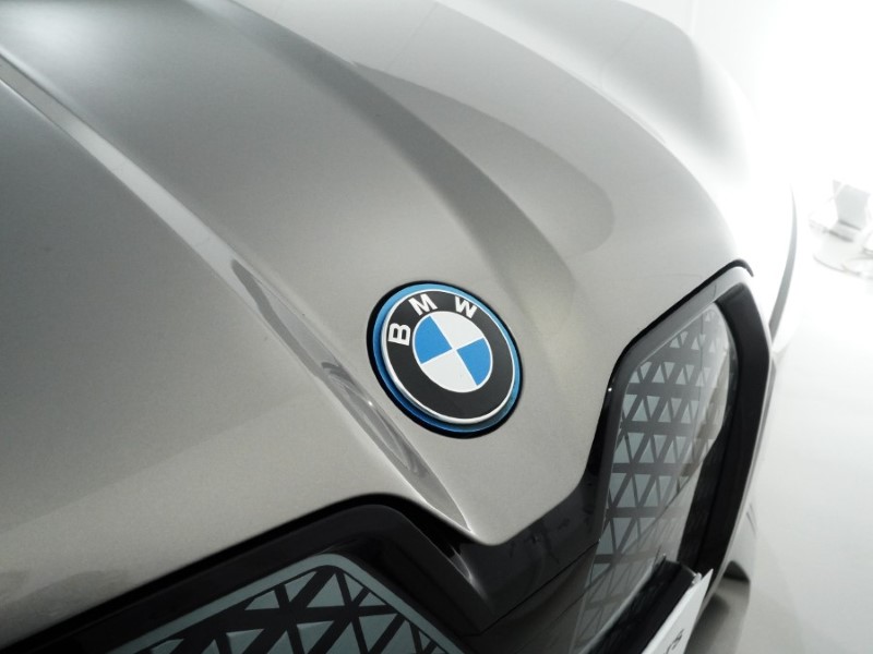 2023 (23) BMW iX 240kW xDrive40 M Sport 76.6kWh 5dr Auto 5083530