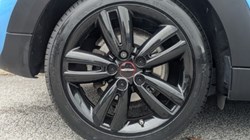 2019 (19) MINI HATCHBACK 2.0 Cooper S Sport II 5dr Auto 5050608