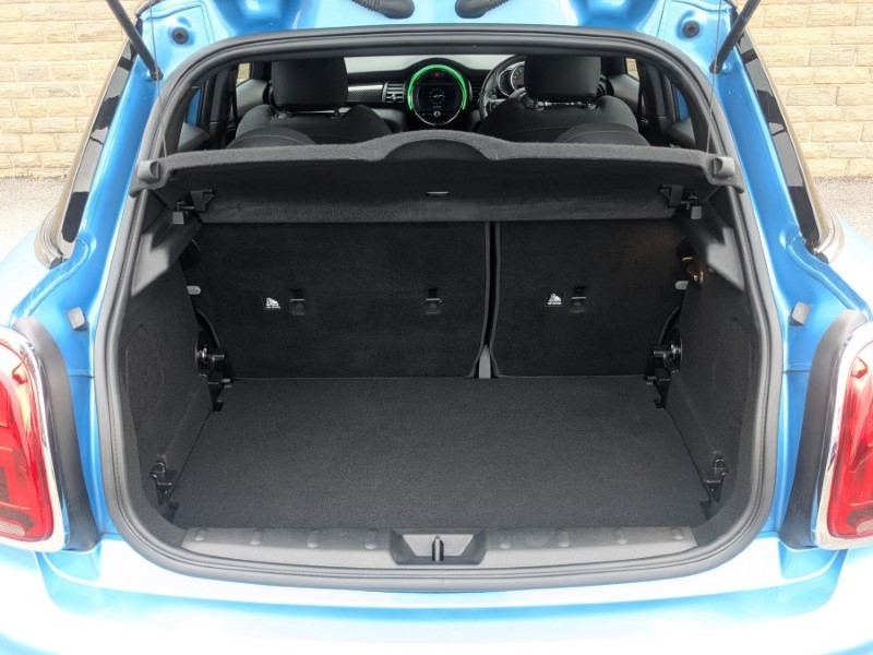 2019 (19) MINI HATCHBACK 2.0 Cooper S Sport II 5dr Auto 5050607