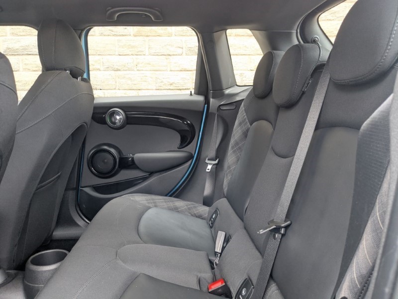 2019 (19) MINI HATCHBACK 2.0 Cooper S Sport II 5dr Auto 5050606