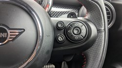 2019 (19) MINI HATCHBACK 2.0 Cooper S Sport II 5dr Auto 5050612