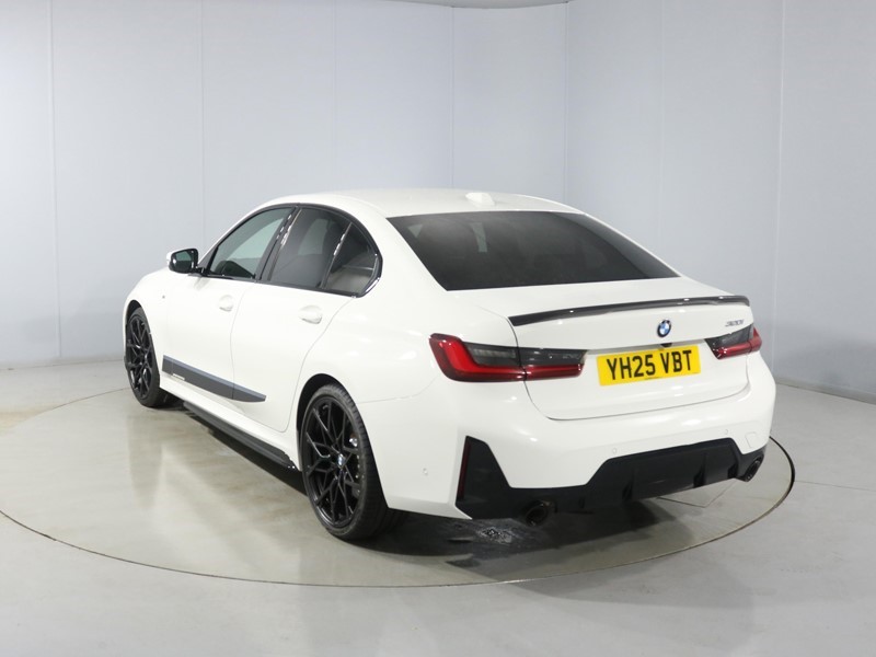 2025 (25) BMW 3 SERIES 320i M Sport 4dr Step Auto