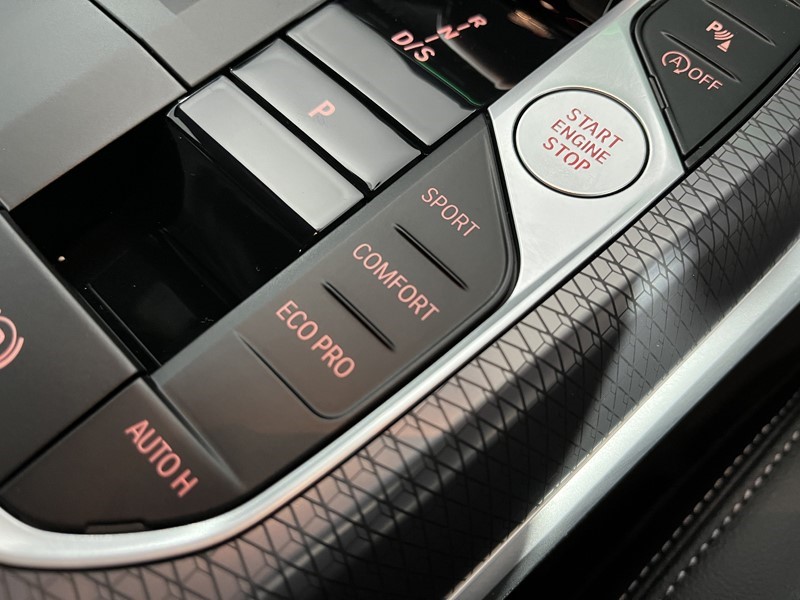 2025 (25) BMW 3 SERIES 320i M Sport 4dr Step Auto 5050571