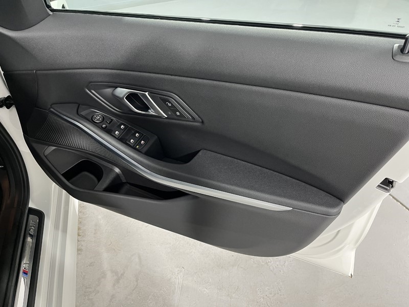 2025 (25) BMW 3 SERIES 320i M Sport 4dr Step Auto 5050557