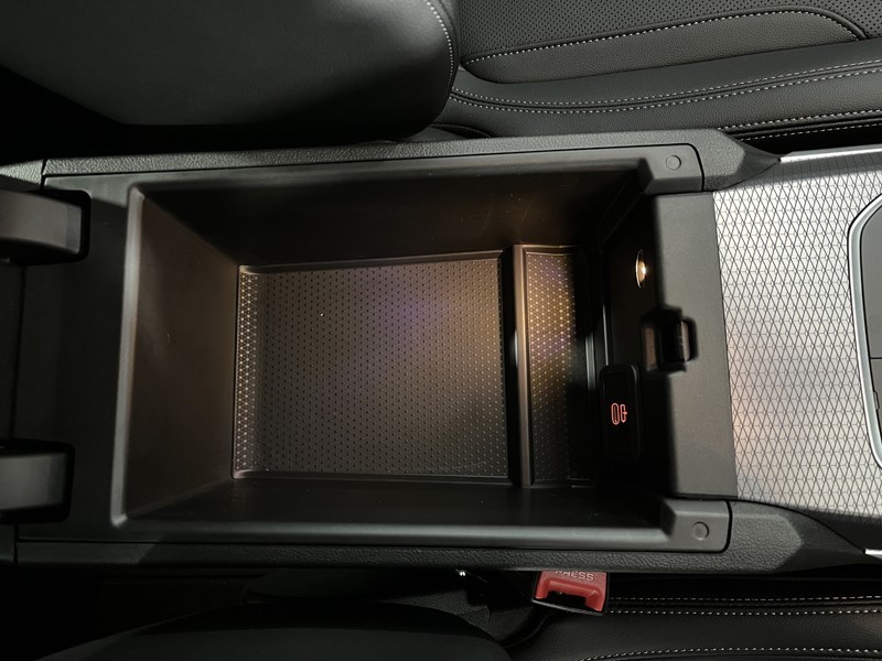 2025 (25) BMW 3 SERIES 320i M Sport 4dr Step Auto 5050572