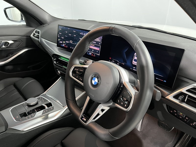 2025 (25) BMW 3 SERIES 320i M Sport 4dr Step Auto 5050543