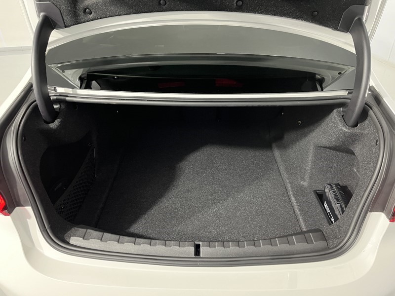 2025 (25) BMW 3 SERIES 320i M Sport 4dr Step Auto 5050550