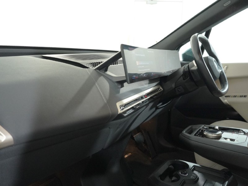 2023 (73) BMW iX 240kW xDrive40 M Sport 76.6kWh 5dr Auto 5086265