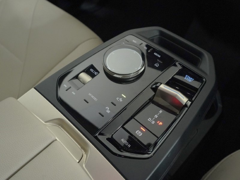 2023 (73) BMW iX 240kW xDrive40 M Sport 76.6kWh 5dr Auto 5086297