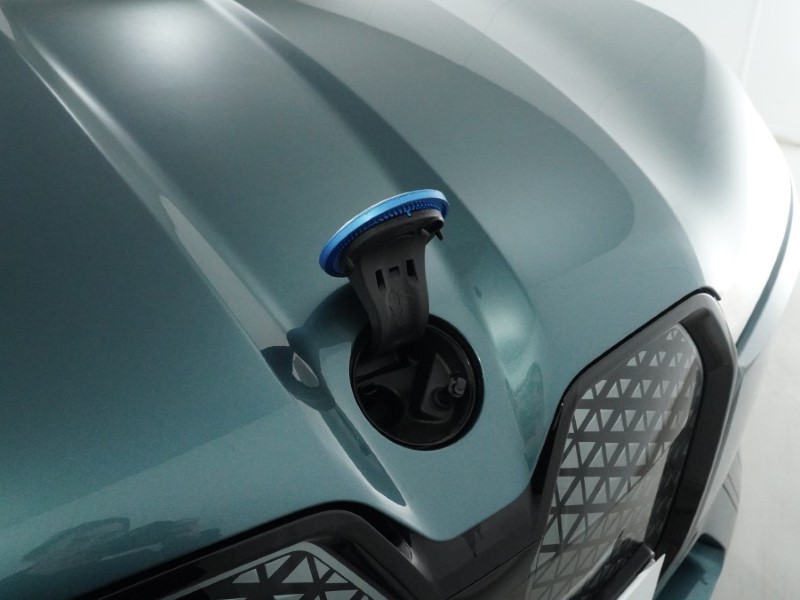 2023 (73) BMW iX 240kW xDrive40 M Sport 76.6kWh 5dr Auto 5086278