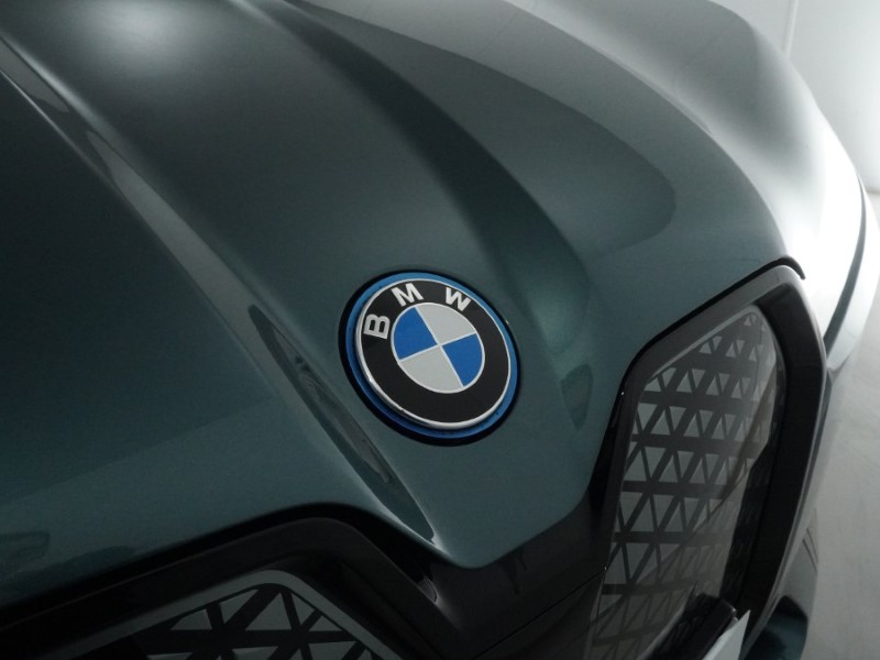 2023 (73) BMW iX 240kW xDrive40 M Sport 76.6kWh 5dr Auto 5086277