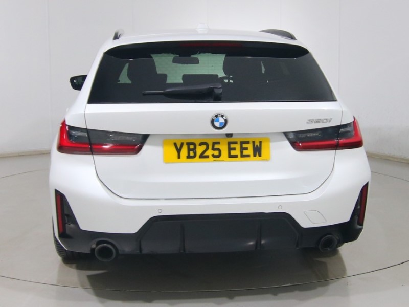 2025 (25) BMW 3 SERIES 320i M Sport 5dr Step Auto 5155527