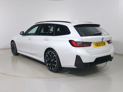 2025 (25) BMW 3 SERIES 320i M Sport 5dr Step Auto