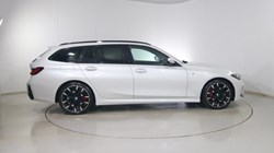 2025 (25) BMW 3 SERIES 320i M Sport 5dr Step Auto 5155529