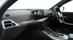2025 (25) BMW 3 SERIES 320i M Sport 5dr Step Auto 5155495