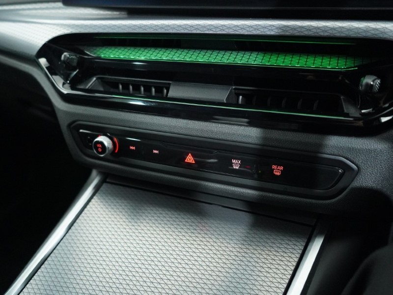 2025 (25) BMW 3 SERIES 320i M Sport 5dr Step Auto 5155515