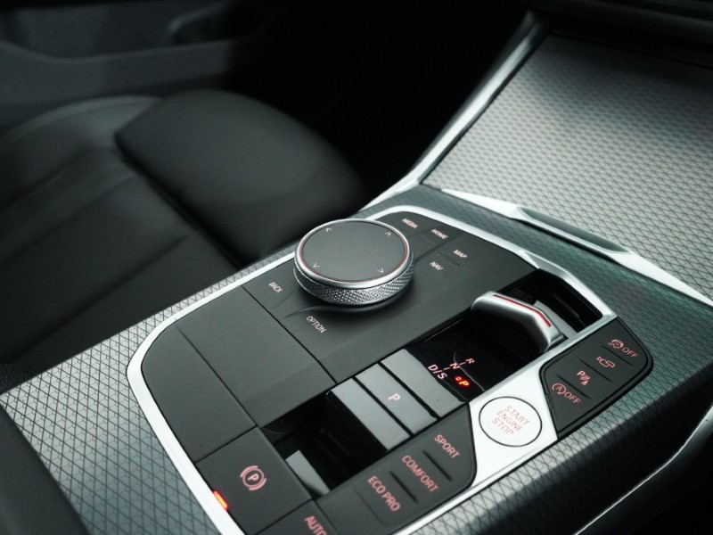 2025 (25) BMW 3 SERIES 320i M Sport 5dr Step Auto 5155507