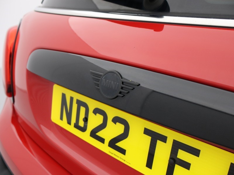2022 (22) MINI HATCHBACK 1.5 Cooper Sport 3dr Auto 5070738