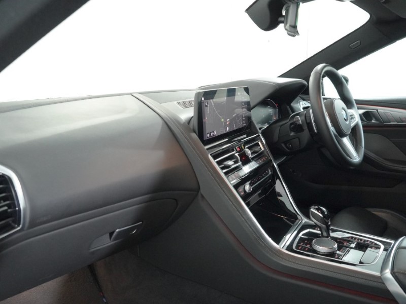 2022 (72) BMW 8 SERIES 840i M Sport 2dr Auto 5091240