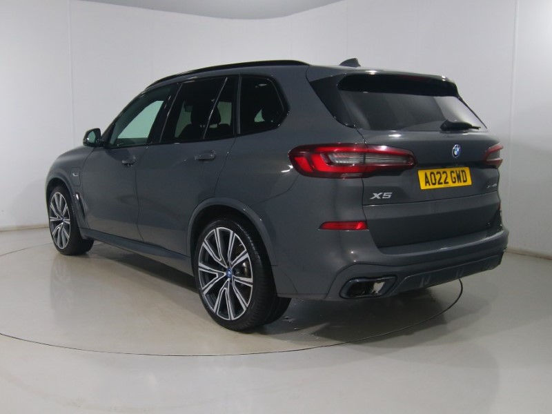 2022 (22) BMW X5 xDrive45e M Sport 5dr Auto 1